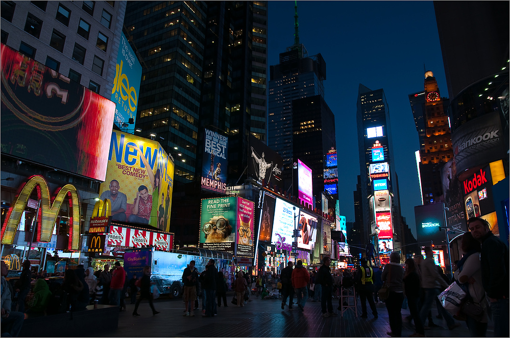 N.Y. [29] - Times Square @ Night