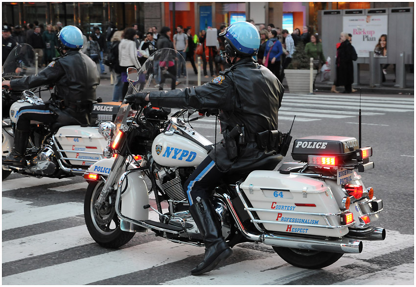 nyc police at work