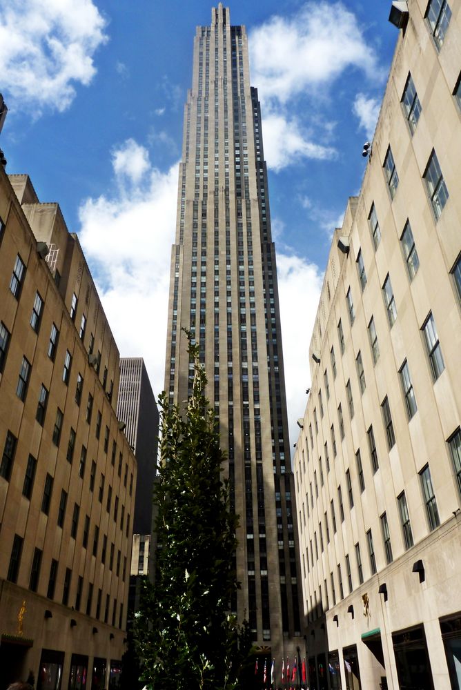 NYC Rockefeller Center - General Electric Building