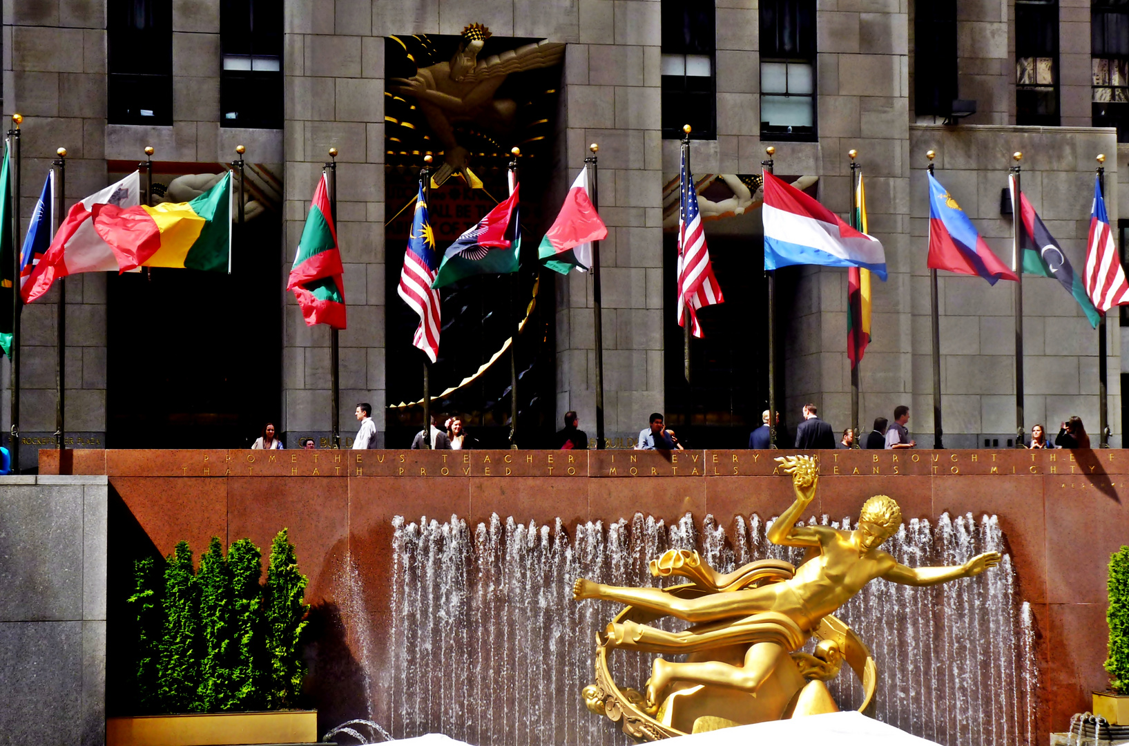 NYC Rockefeller Center - Prometheus-Statue
