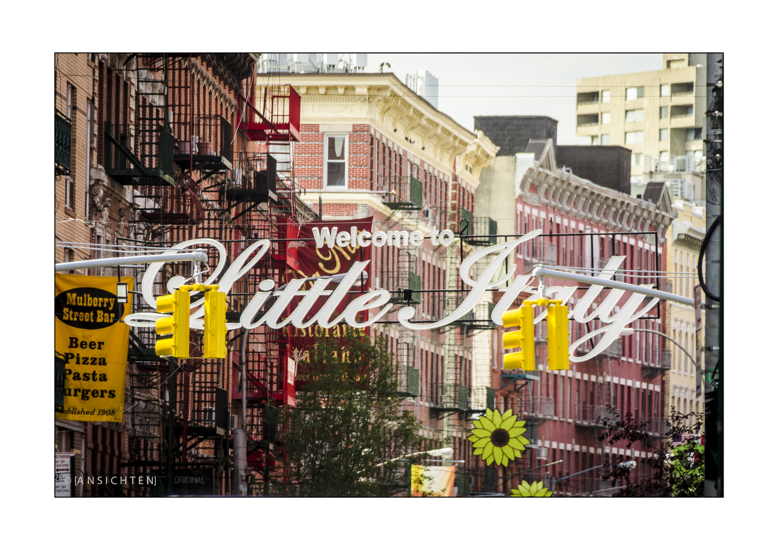 [NYC_007_Little_Italy_Welcome]