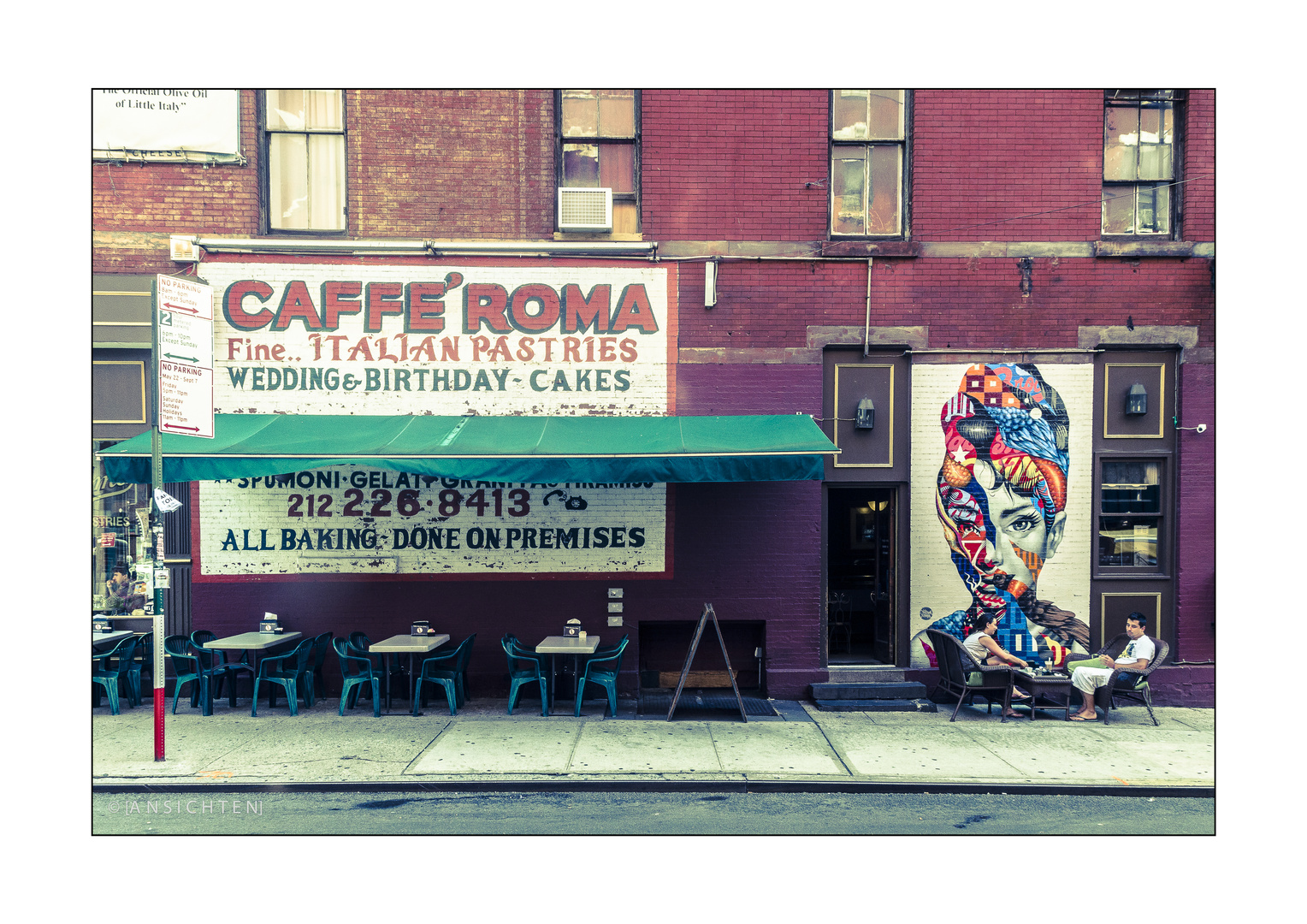 [NYC_008_Little_Italy_Cafe]