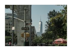 [NYC_012_Washington Square and WTC]