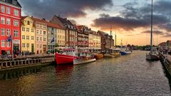 " Nyhavn Copenhagen "