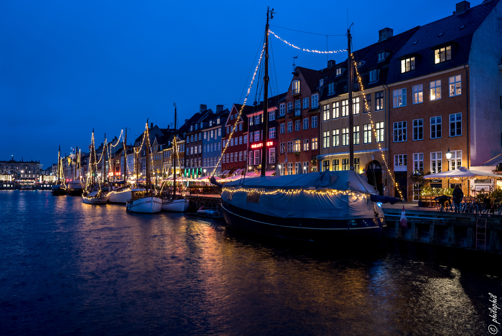 Nyhavn @ night