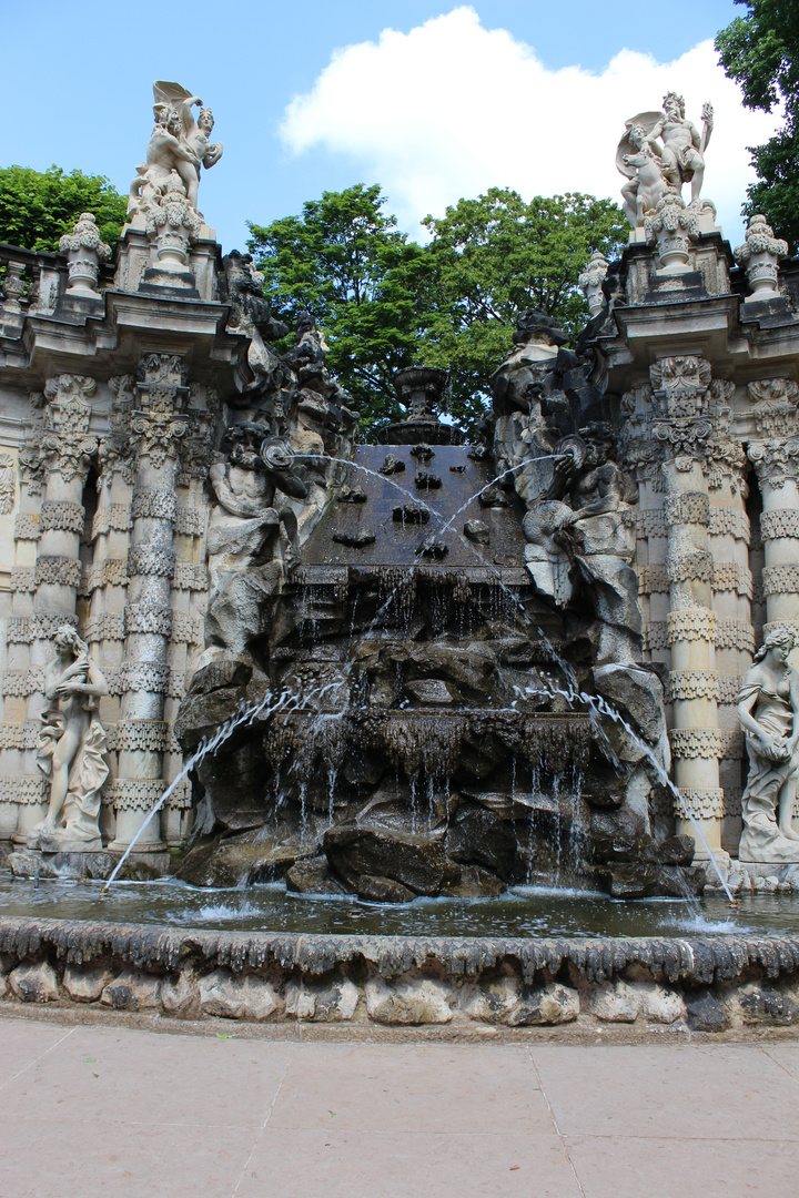 Nymphenbad im Zwinger