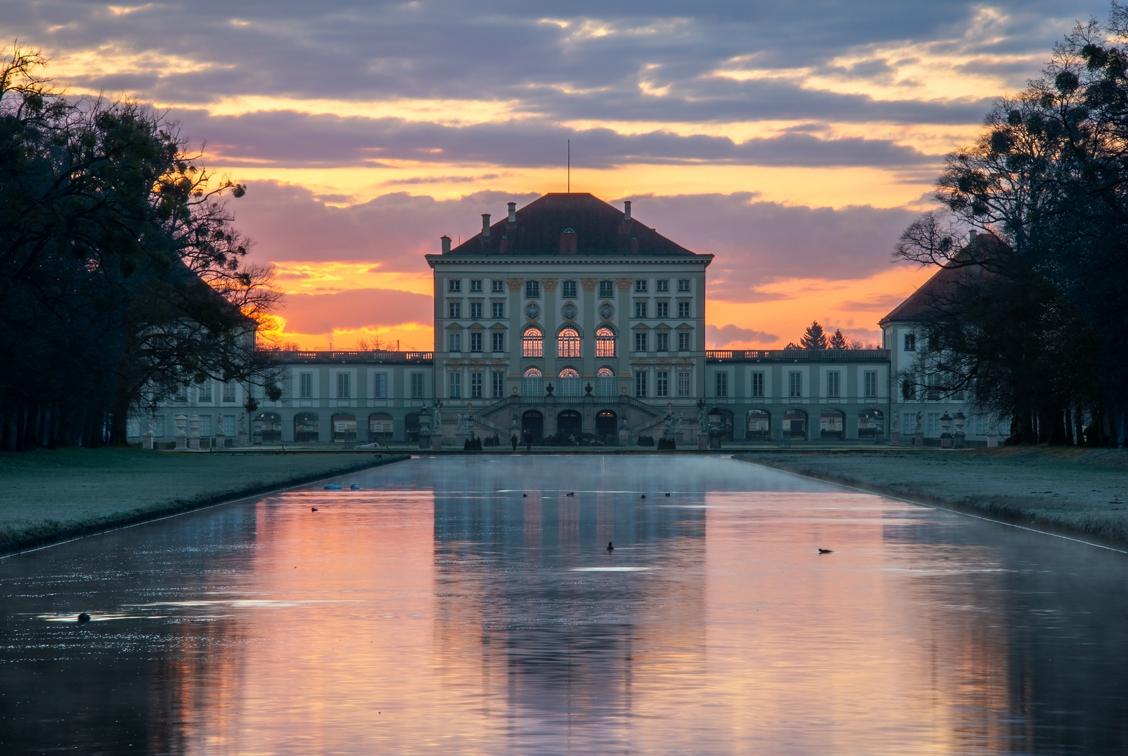 ::. Nymphenburg im Morgenrot .::