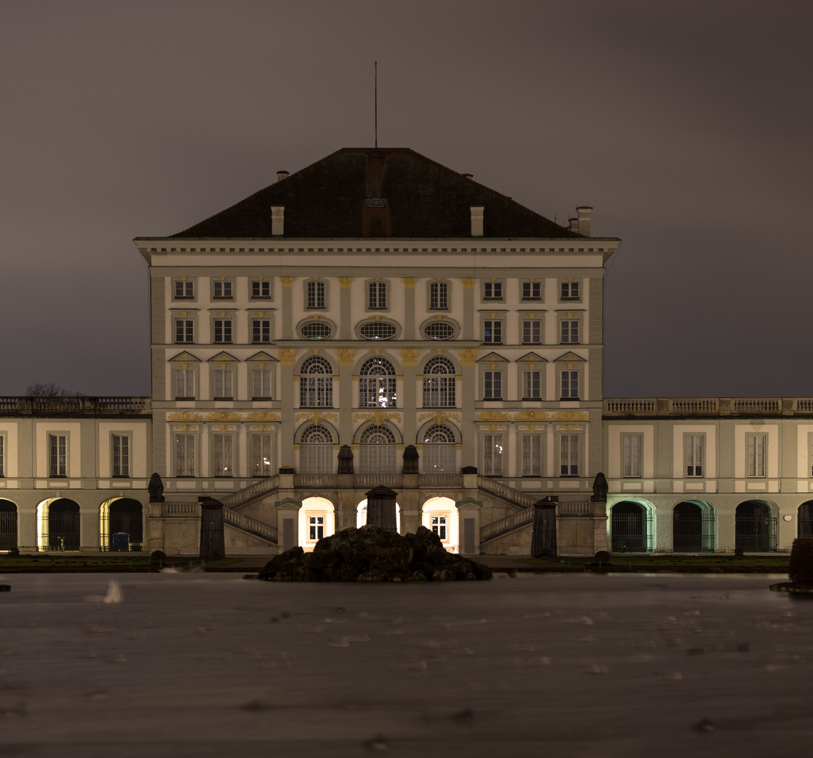 Nymphenburger Schloss bei Nacht
