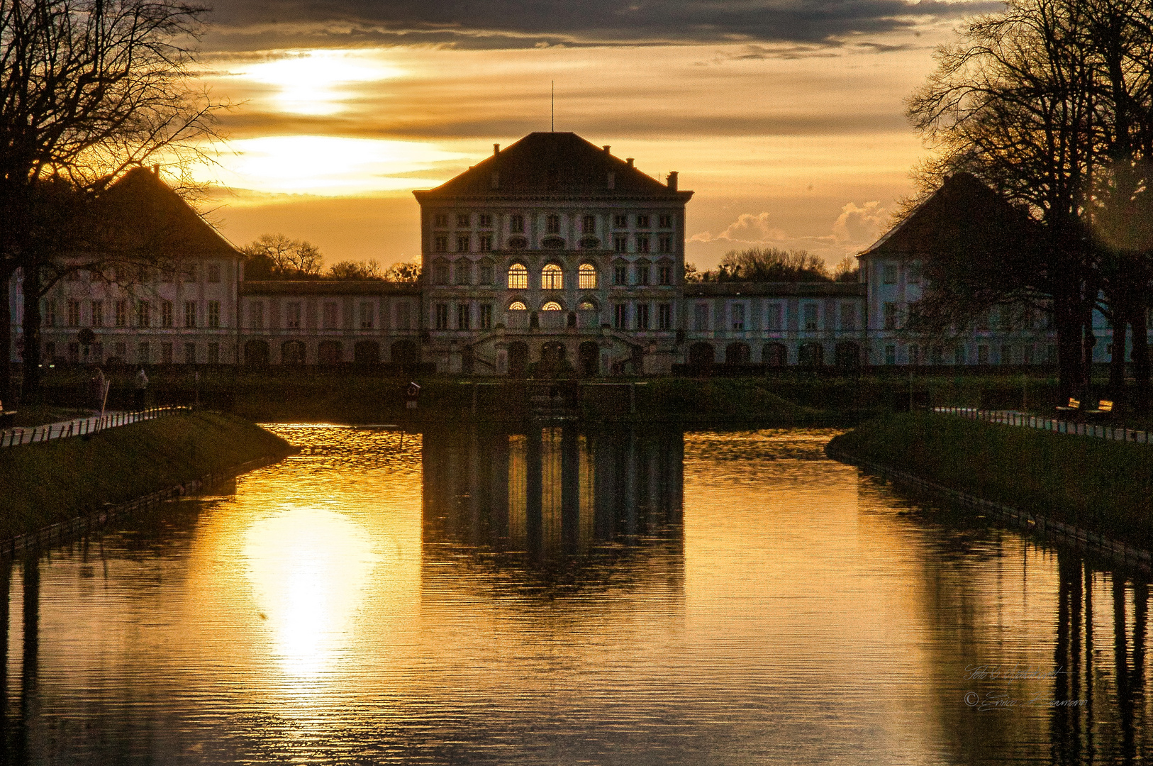 Nymphenburger Schloss im Abendlicht