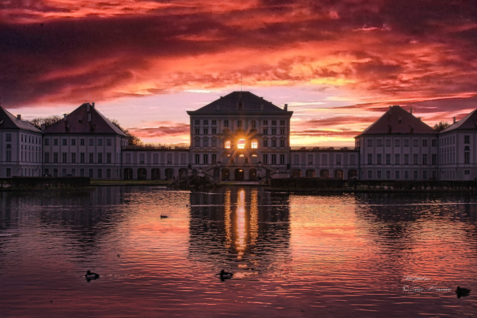 Nymphenburger Schloss im Abendlicht