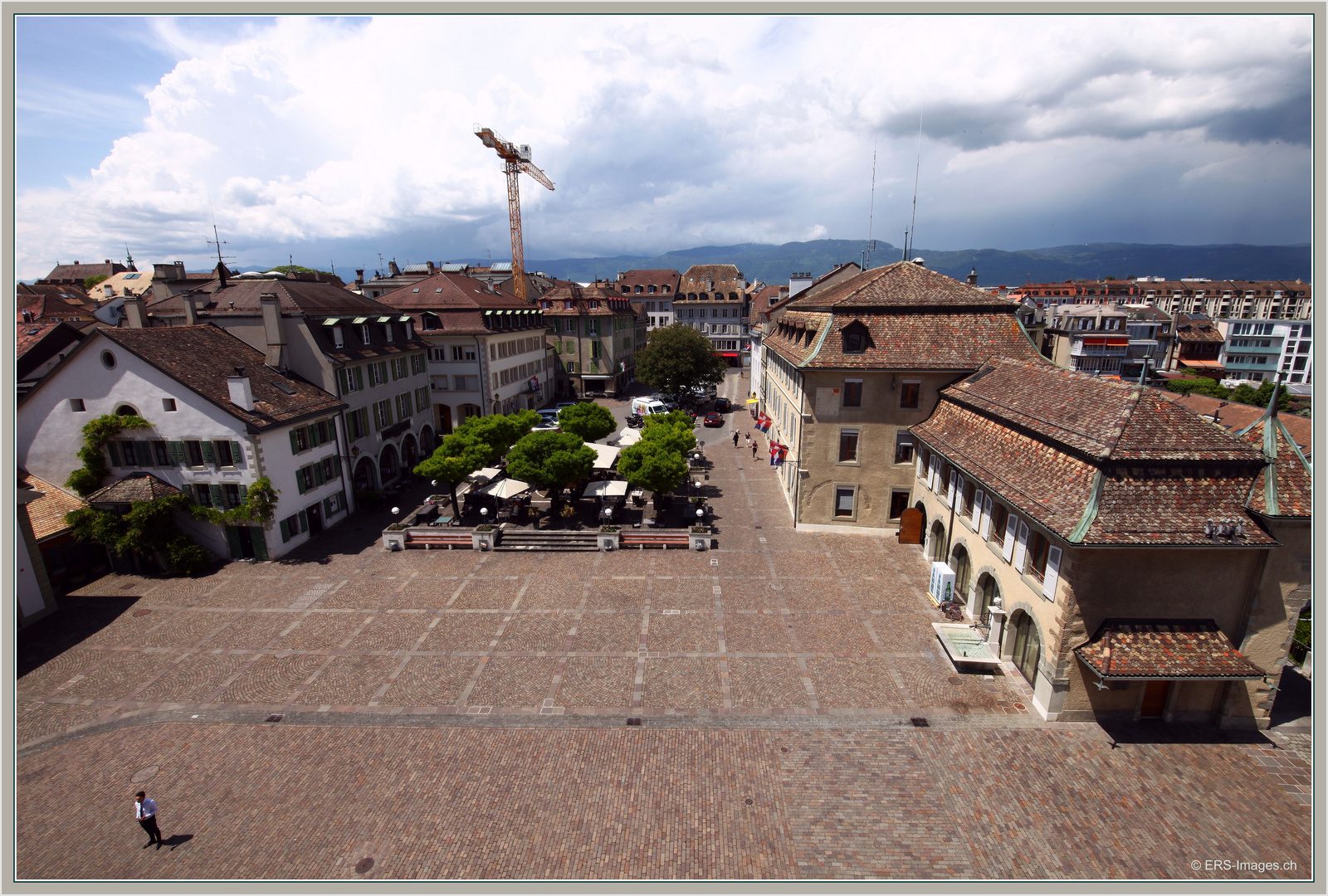 Nyon, vue du Château sur la Place 2018-05-22 001 (200) ©