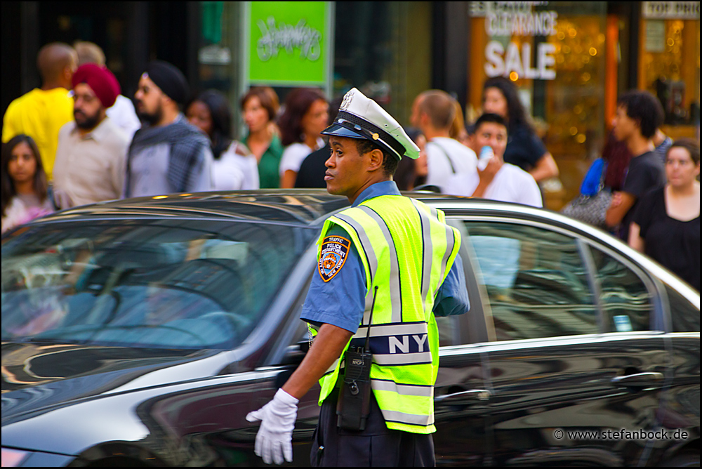 NYPD Officer, New York City Serie XXXV