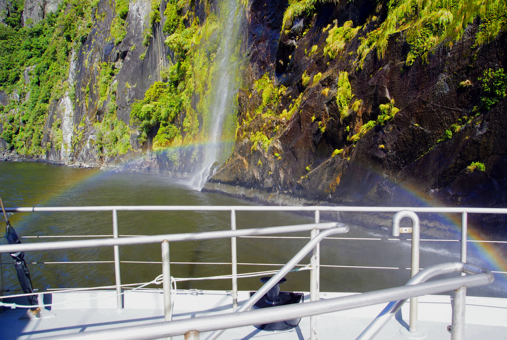 NZ Milford Sound Regenbogen