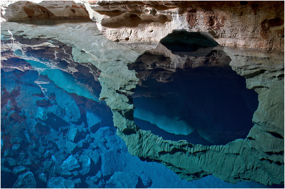 O Arco do Poço Azul, Chapada Diamantina