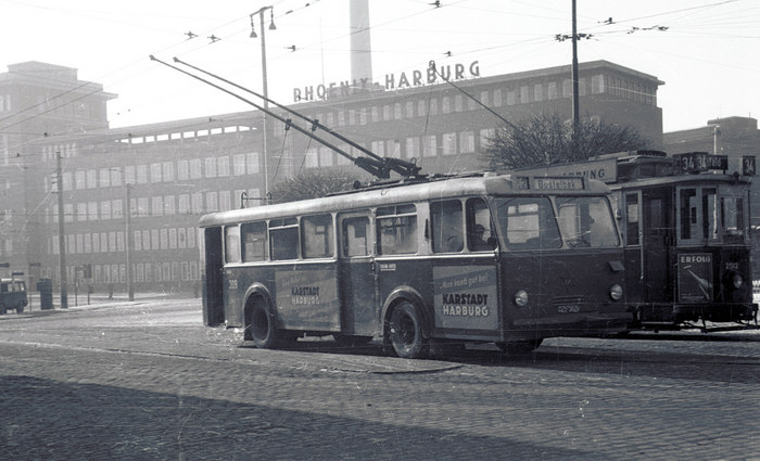 O-Bus HH-Harburg mit Straßenbahn (unbearbeitet)