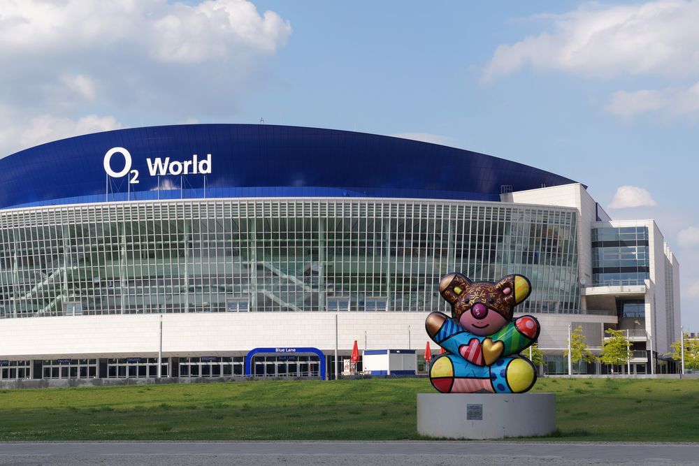 O2 World