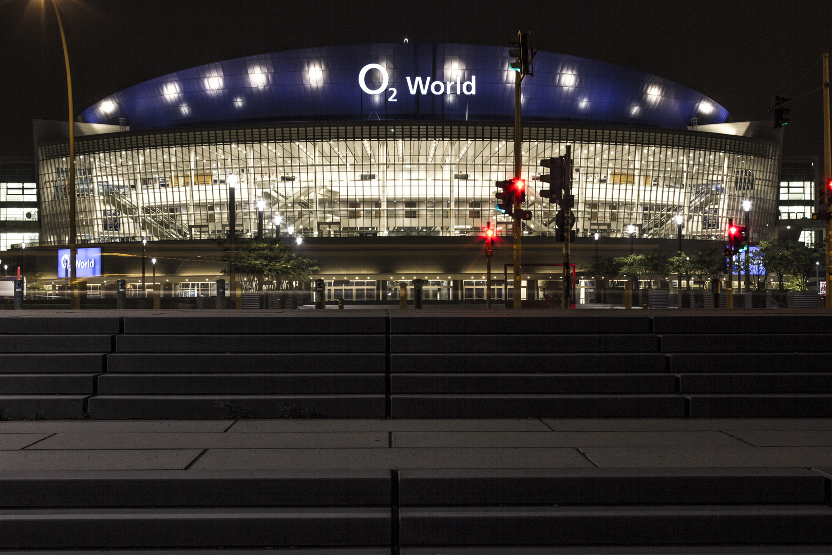 O2 World bei Nacht