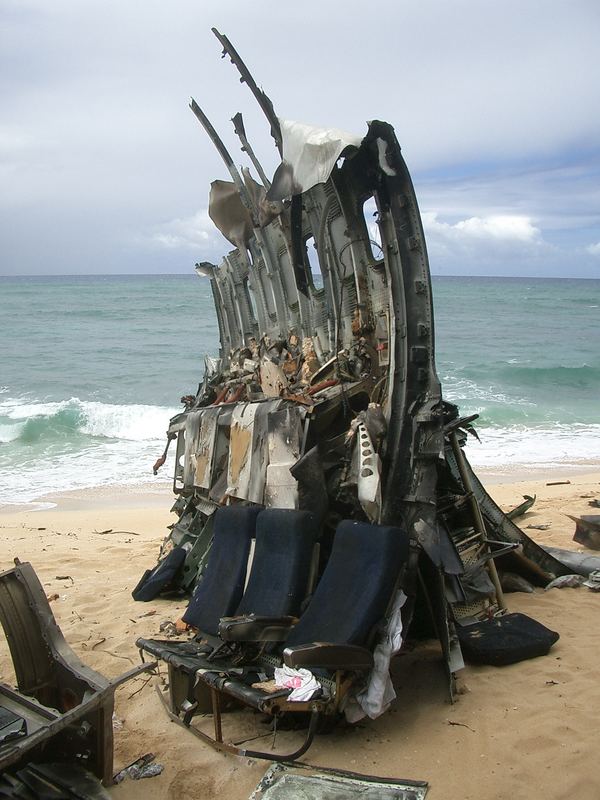 Oahu "Flugzeugteile am beach - for soap lost...