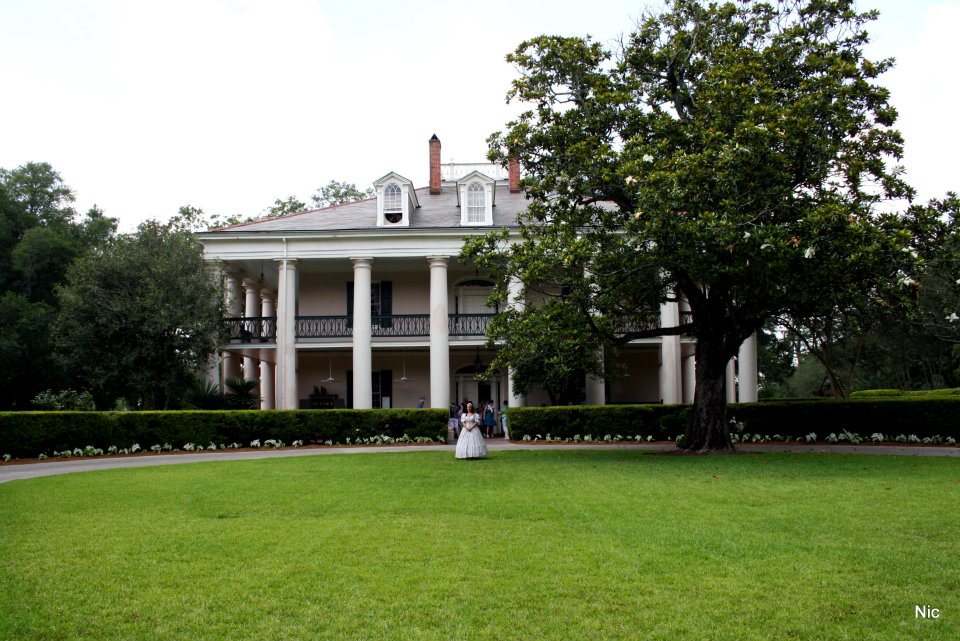 Oak Alley Plantation on the Mississippi River in the community of Vacherie, Louisiana