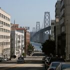 Oakland Bay Bridge von Harrison Street aus gesehen