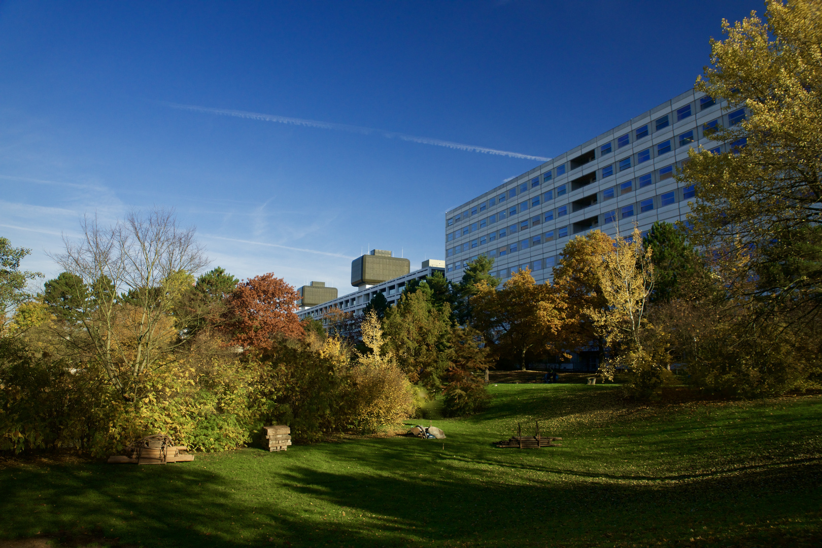 Oase für Patienten muss einem Neubau weichen, was ist wichtiger?