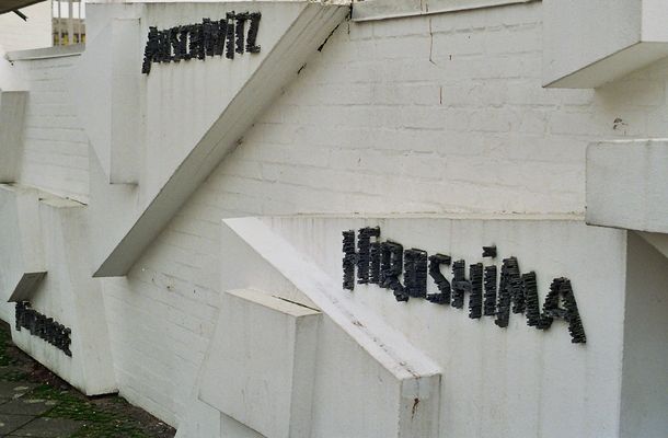 [OaZR] , Bild 5, "Feine Unterschiede beim Terror" , Polemik ?