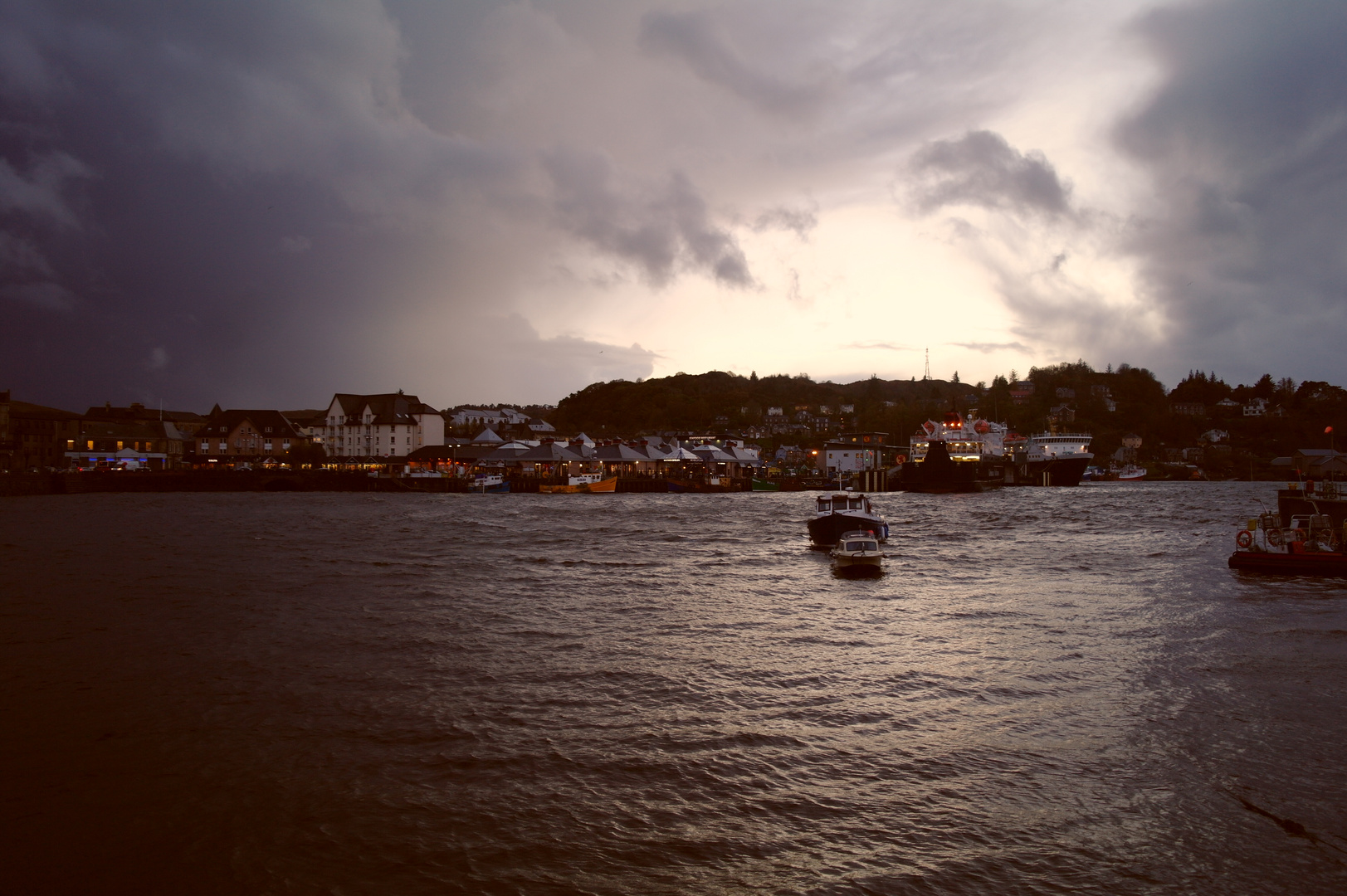 Oban at Night