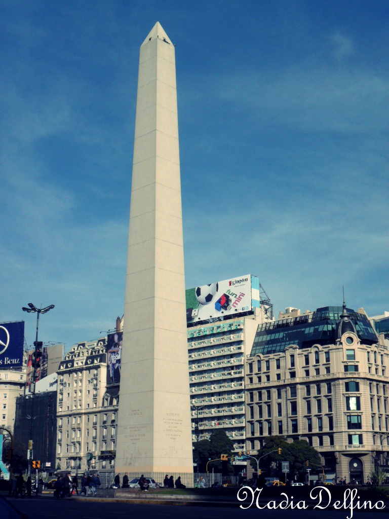 Obelisco de Bs.As de dia