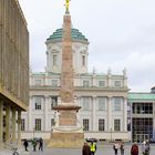 Obelisk vor dem Alten Rathaus