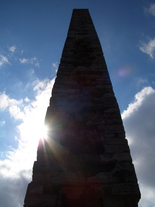 Obelisk vor der Blauen Moschee