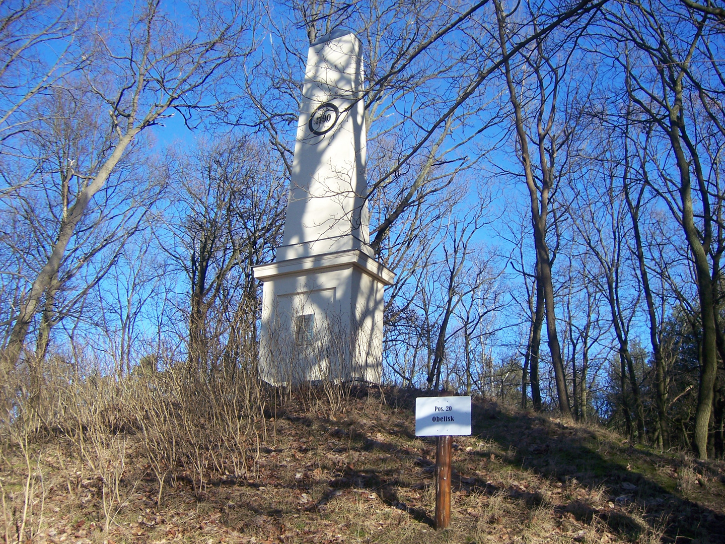 Obelisk zwischen Wustrau und Altfriesack