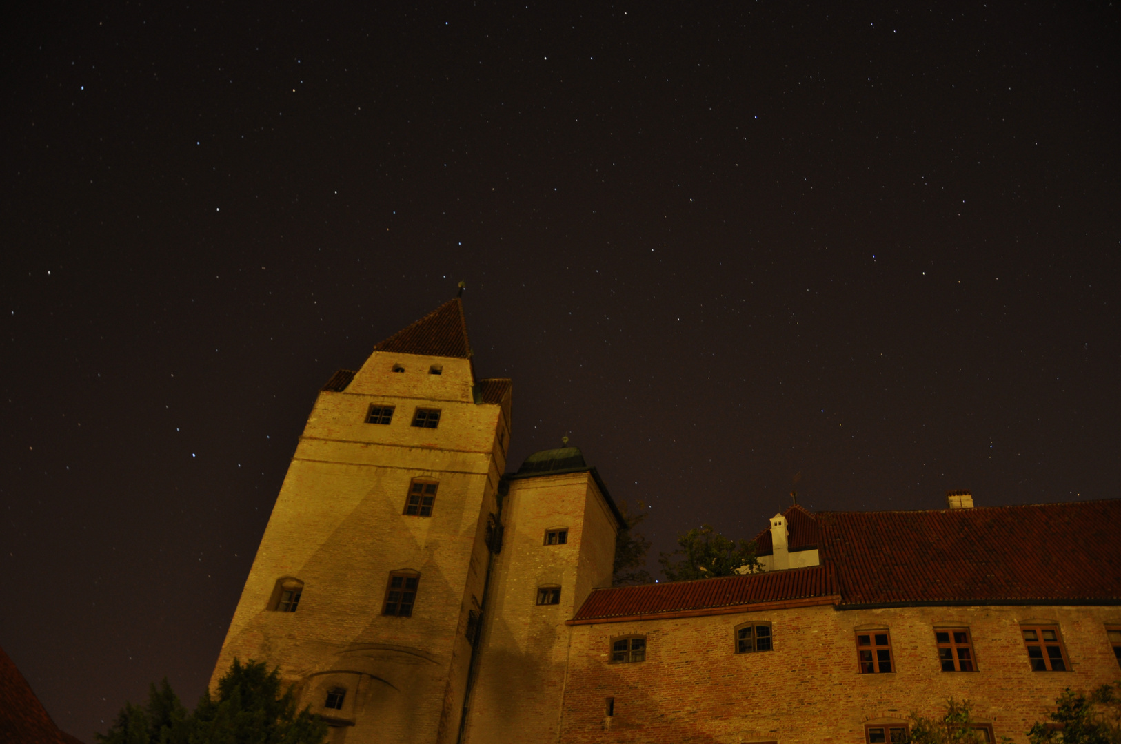 Oben auf der Burg, den Blick zum Himmel