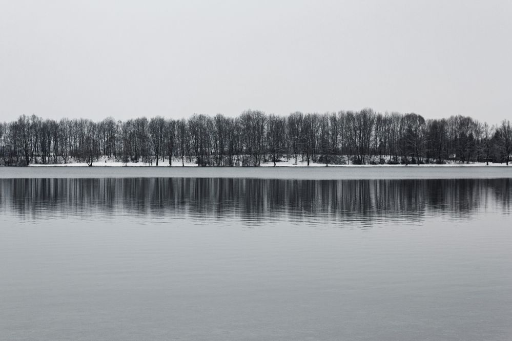 Oben wie unten - grau in grau von Marek Luthardt 