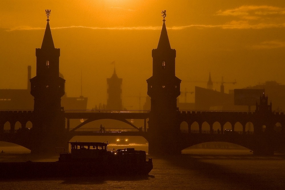 Oberbaum Brücke im Gewitter