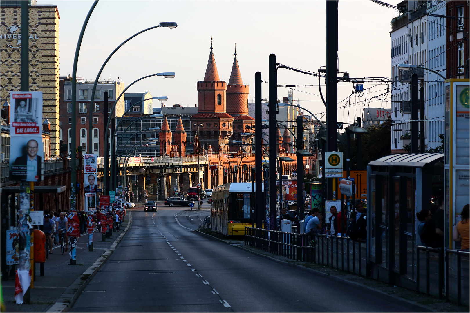 oberbaum im abendlicht