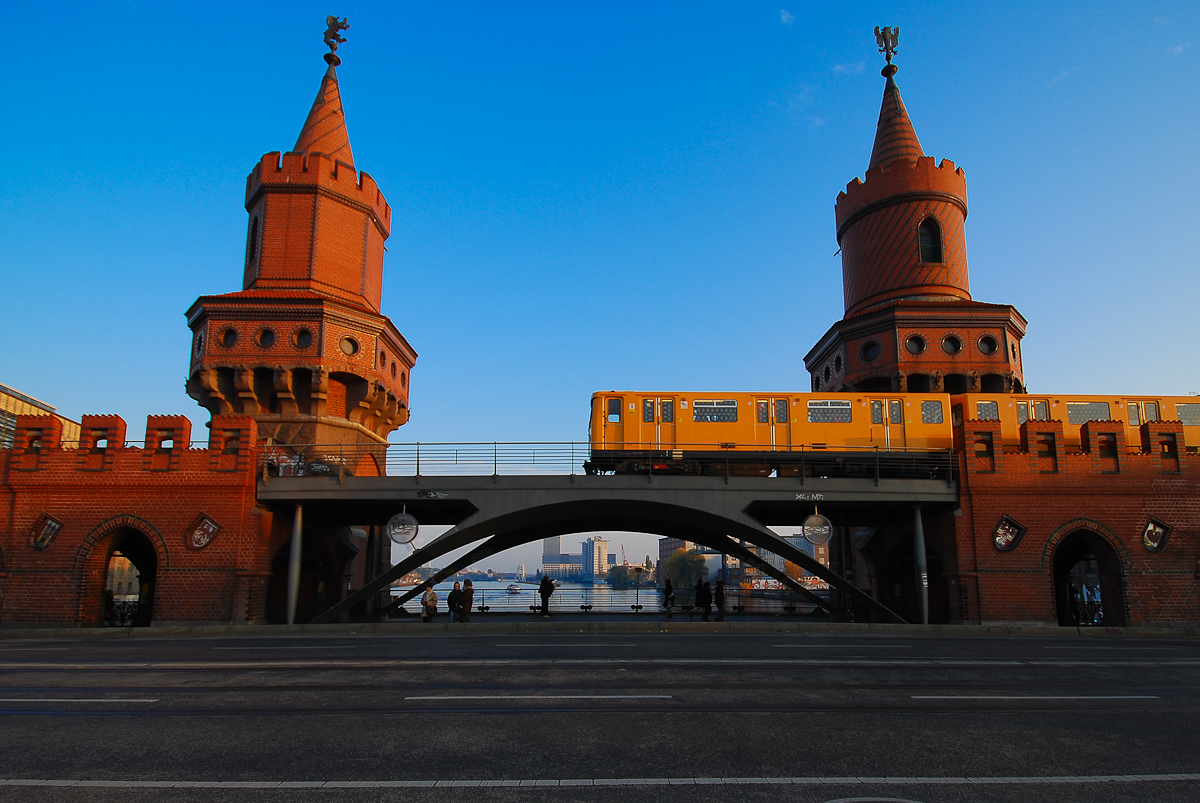 *Oberbaumbrücke*