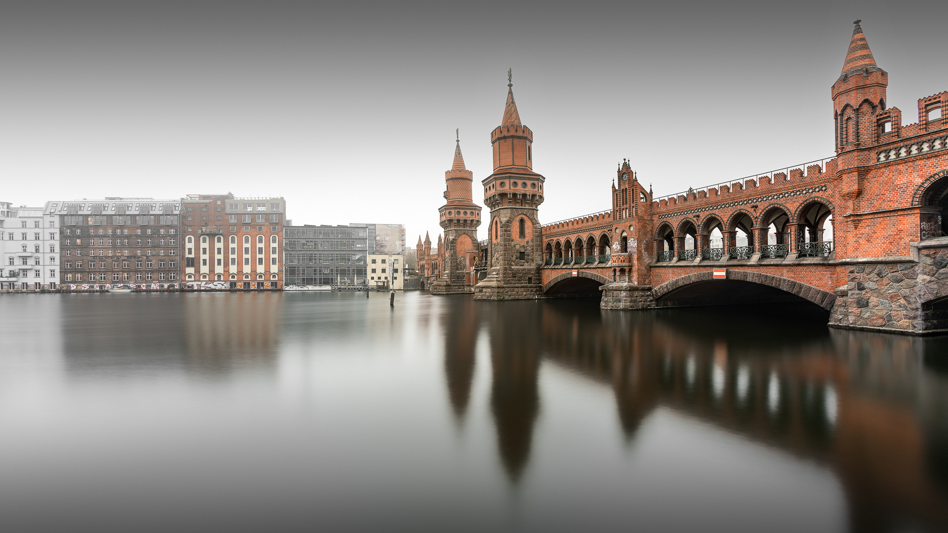 - Oberbaumbrücke -