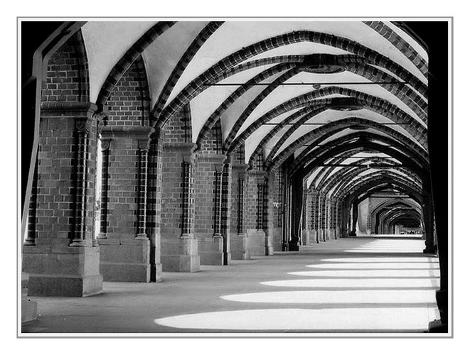 :: Oberbaumbrücke ::