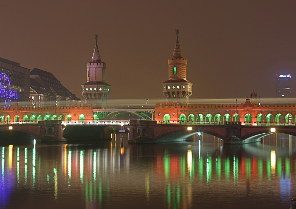 Oberbaumbrücke beim Festival of Light Berlin