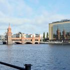 Oberbaumbrücke (Berlin) im Spiegel