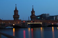 Oberbaumbrücke ohne Beleuchtung