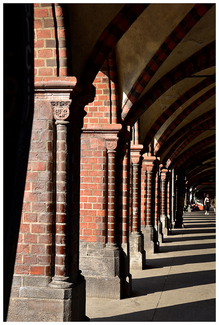 Oberbaumbrücke - Pfeiler des Arkadengangs