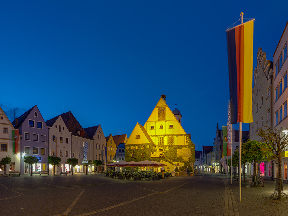 Oberer Markt mit dem Alten Rathaus - Weiden in der Oberpfalz