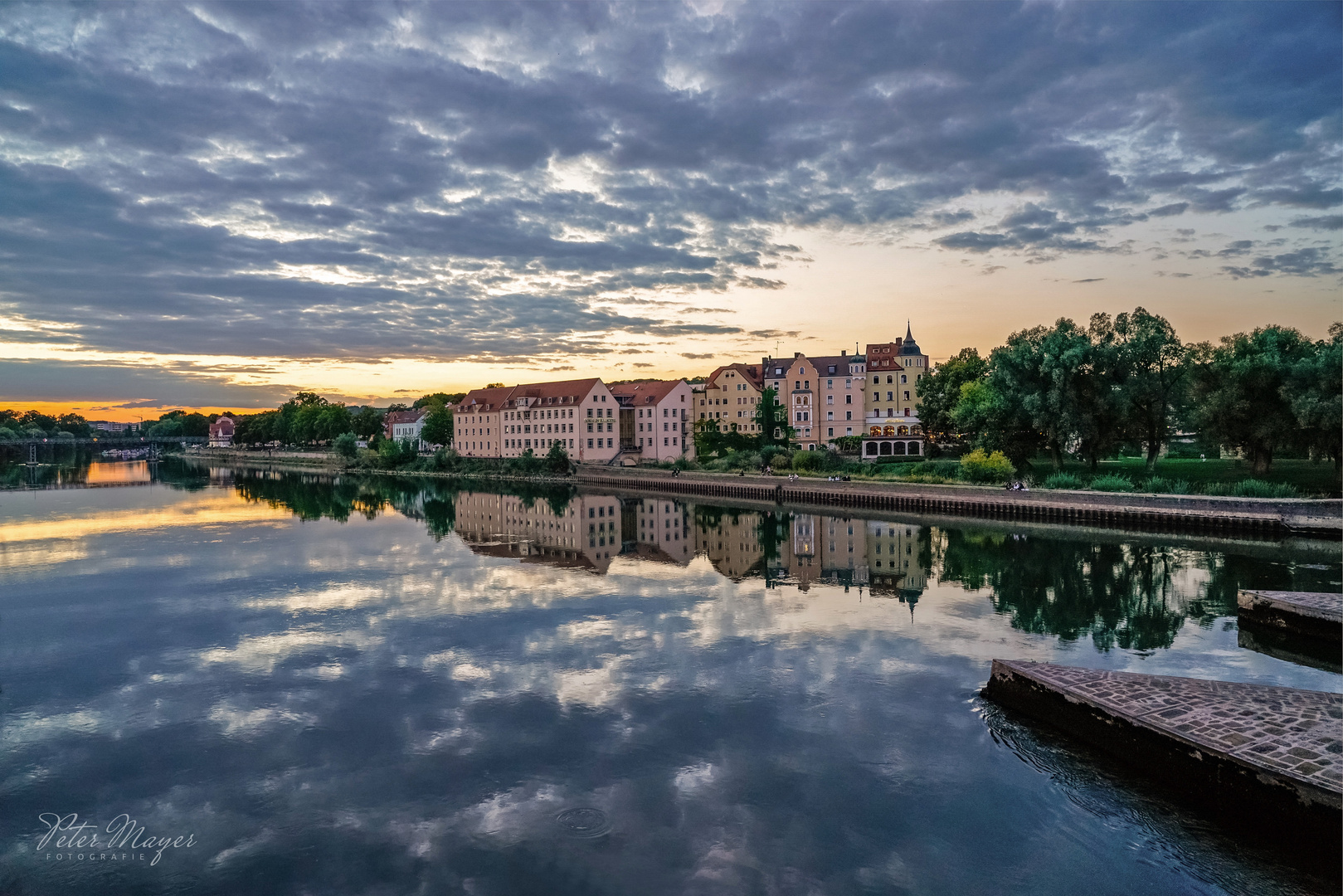 Oberer Wörth, Steinerne Brücke in Regensburg