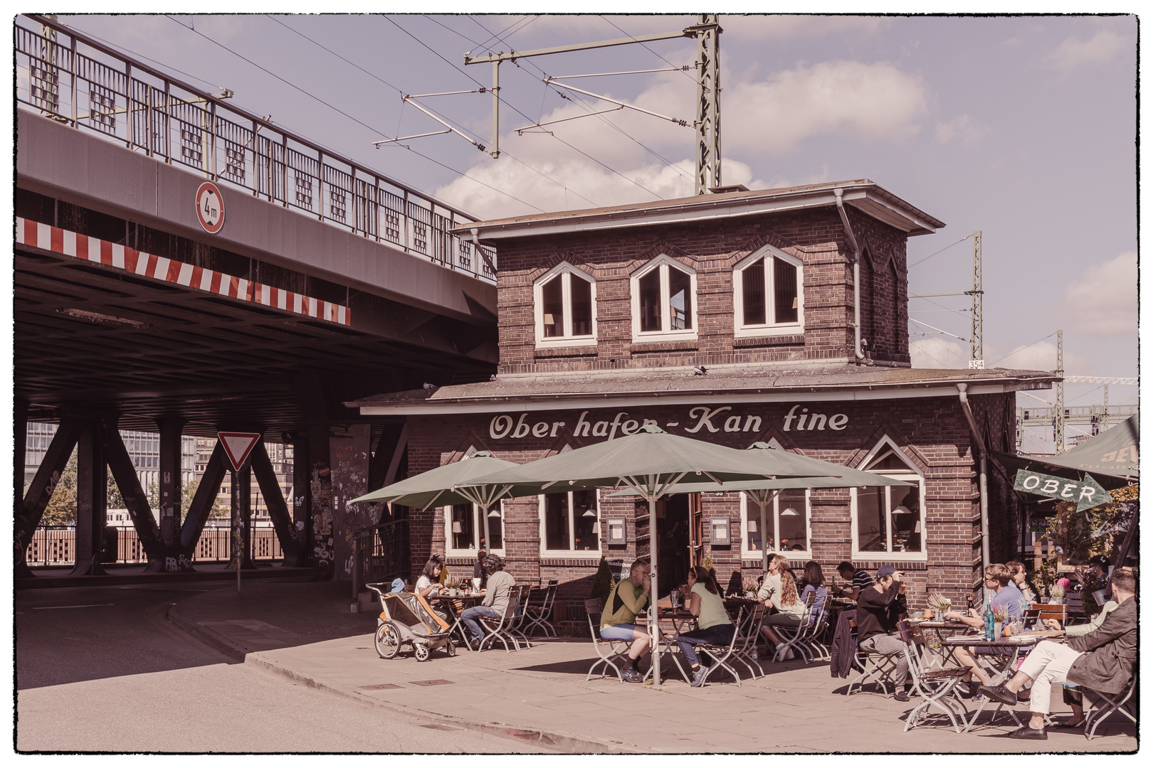 Oberhafen-Kantine