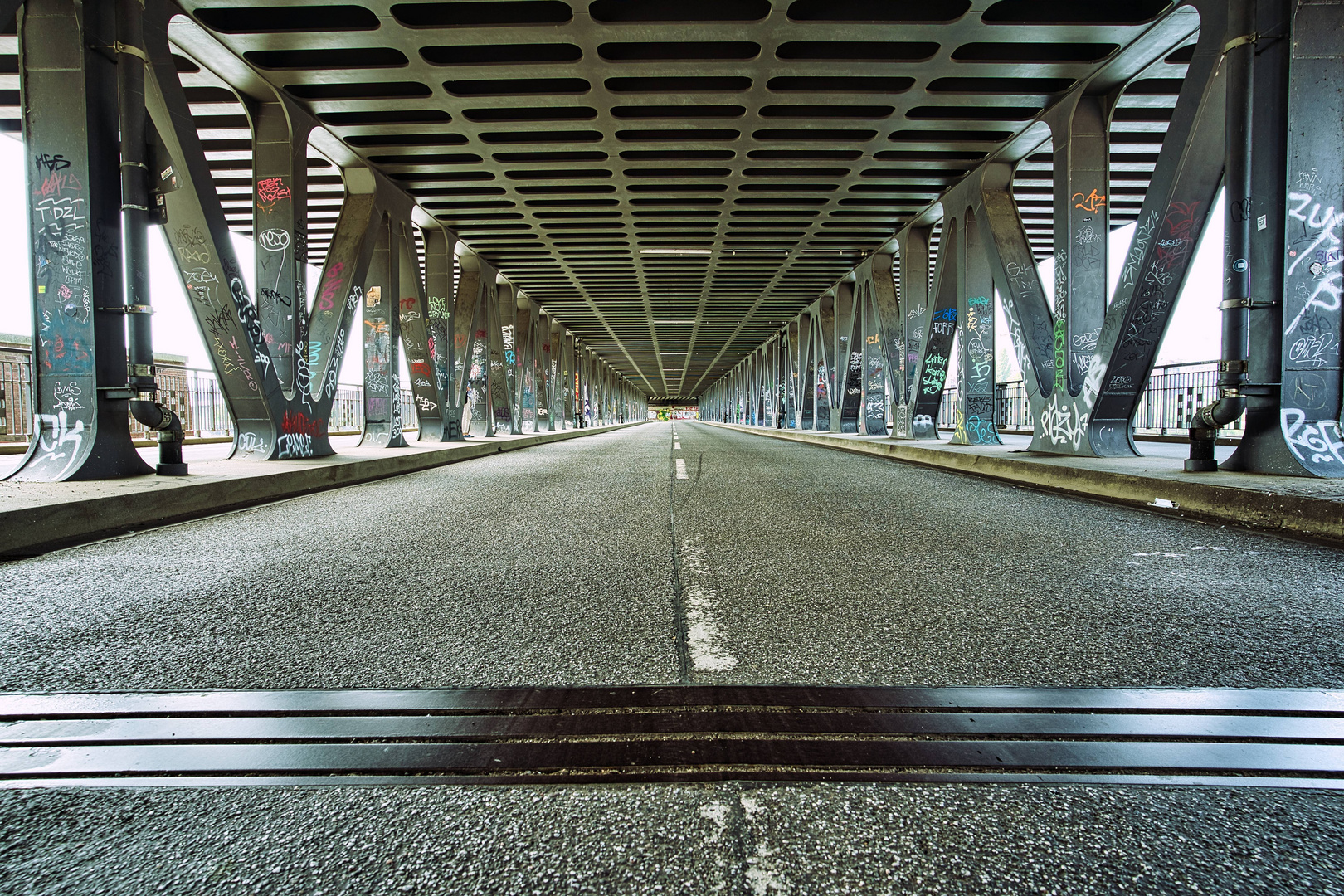 Oberhafenbrücke