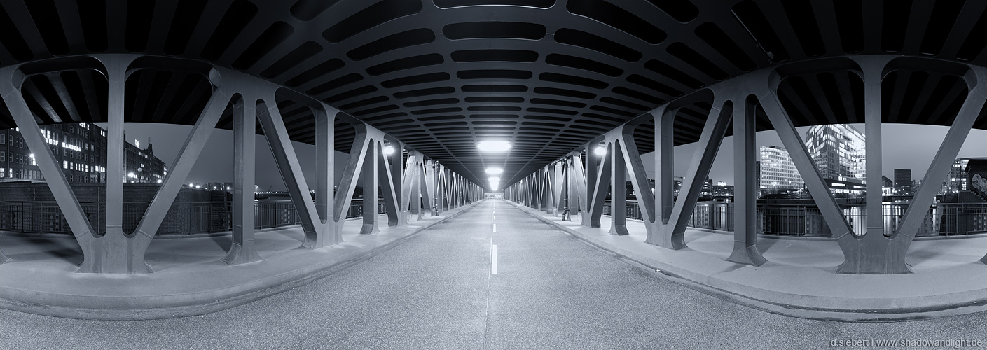 Oberhafenbrücke Pano