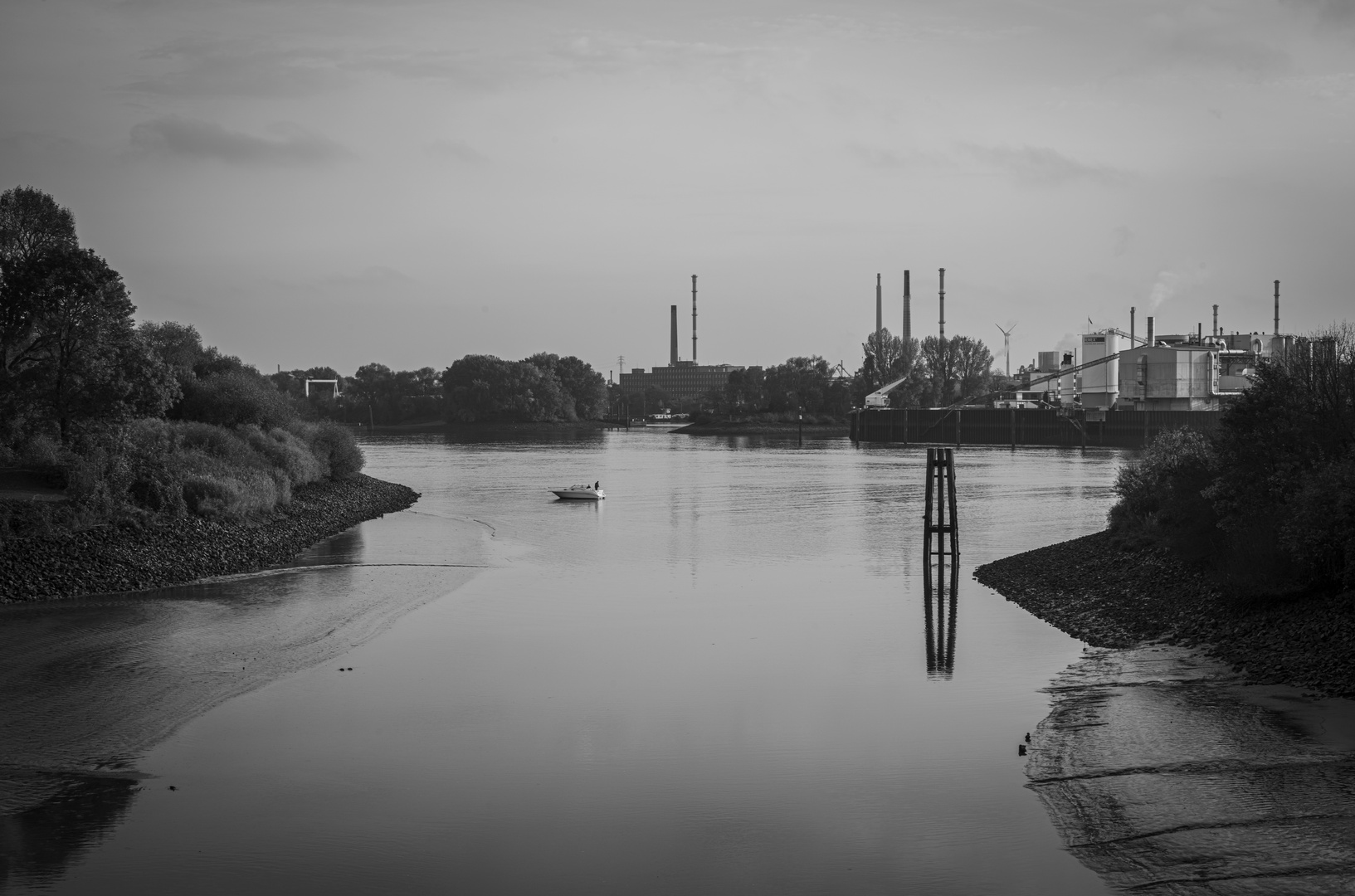 Oberhafenkanal, Norderelbe, Peute