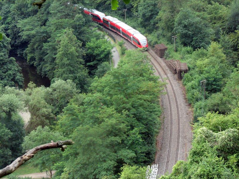 Oberhalb des Laachtunnels