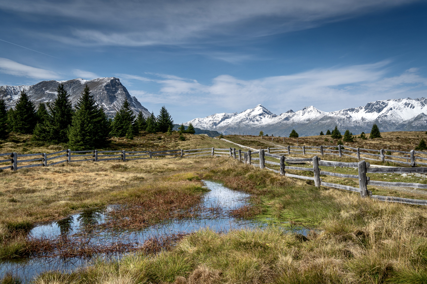 Oberhalb vom Reschensee